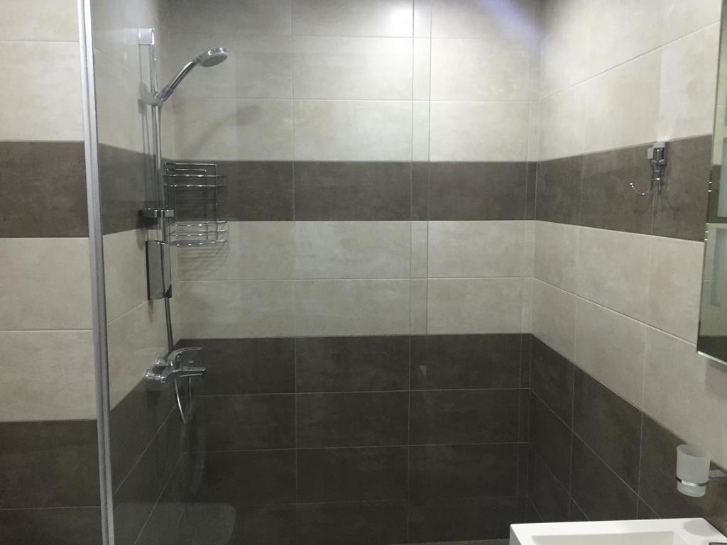 Sea Towers 2 Room Apartment Batumi Eksteriør billede