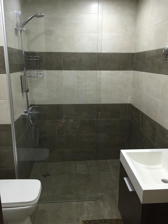 Sea Towers 2 Room Apartment Batumi Eksteriør billede