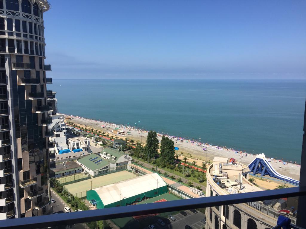 Sea Towers 2 Room Apartment Batumi Eksteriør billede